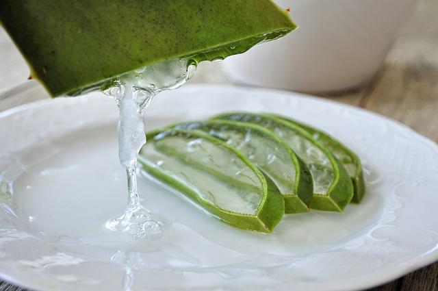 Správné používání aloe vera a dalších zklidňujících gelů